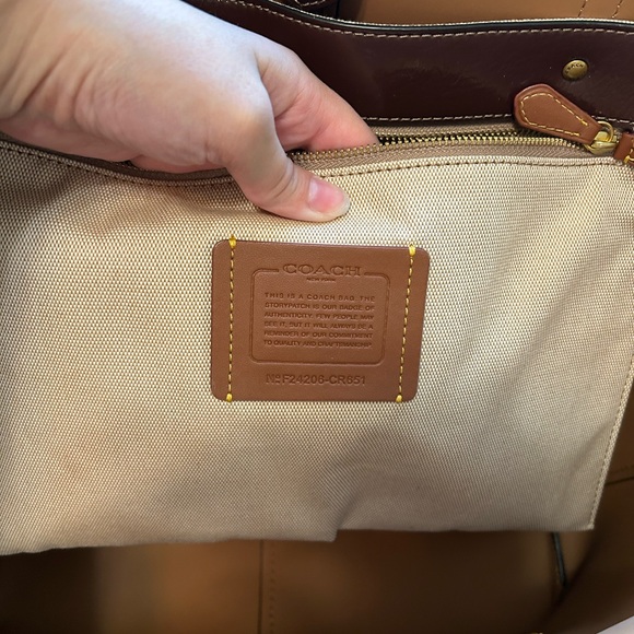 Coach Burgundy Leather Shoulder Bag - Picture 4 of 7